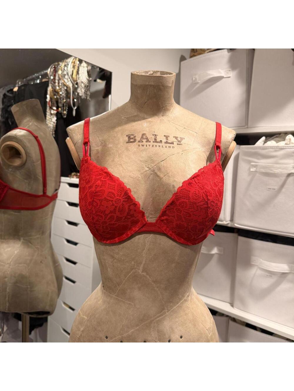 Victoria's Secret Red Lace Push-Up Bra